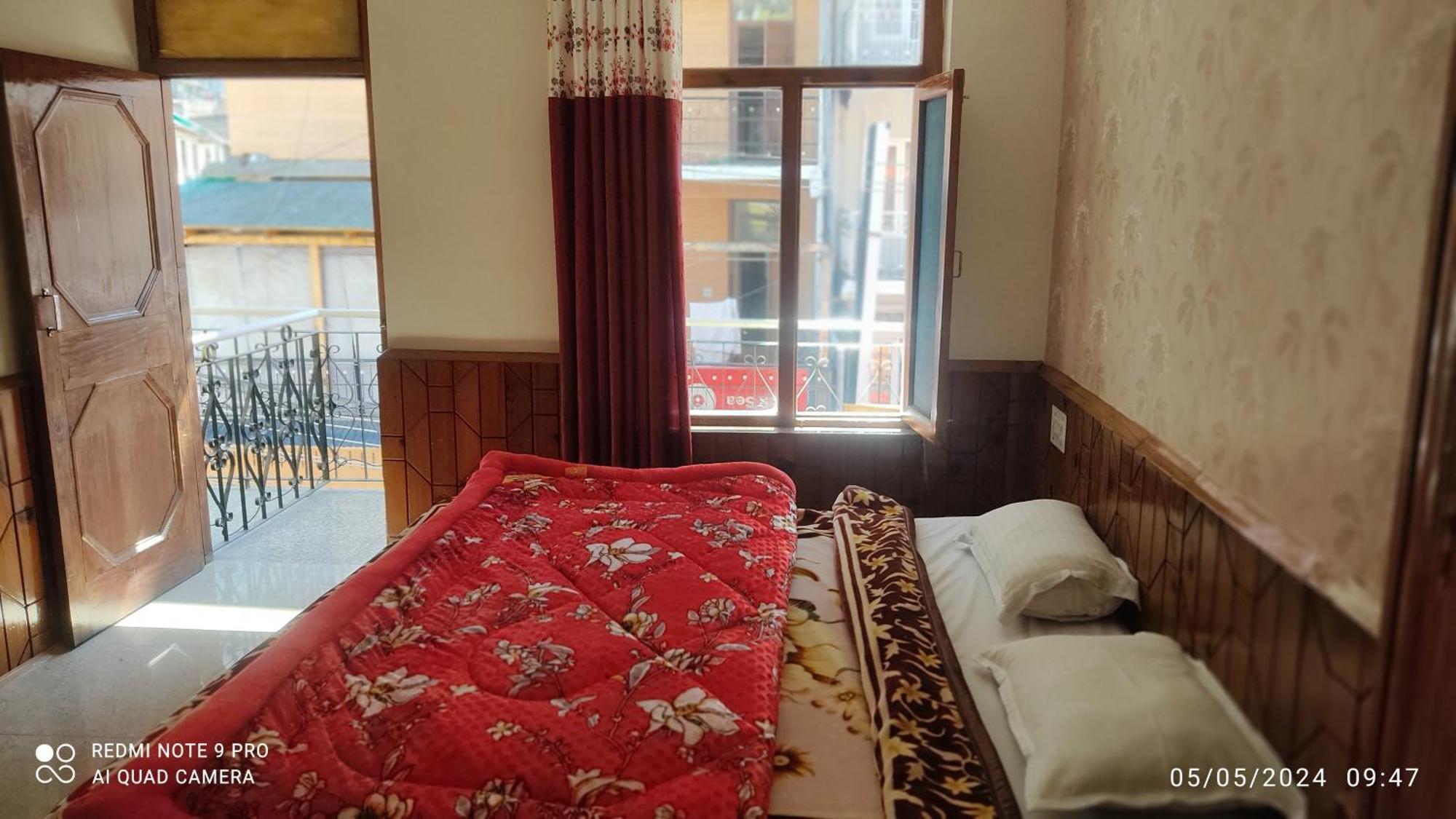 Hotel Unique Manali (Himachal Pradesh)