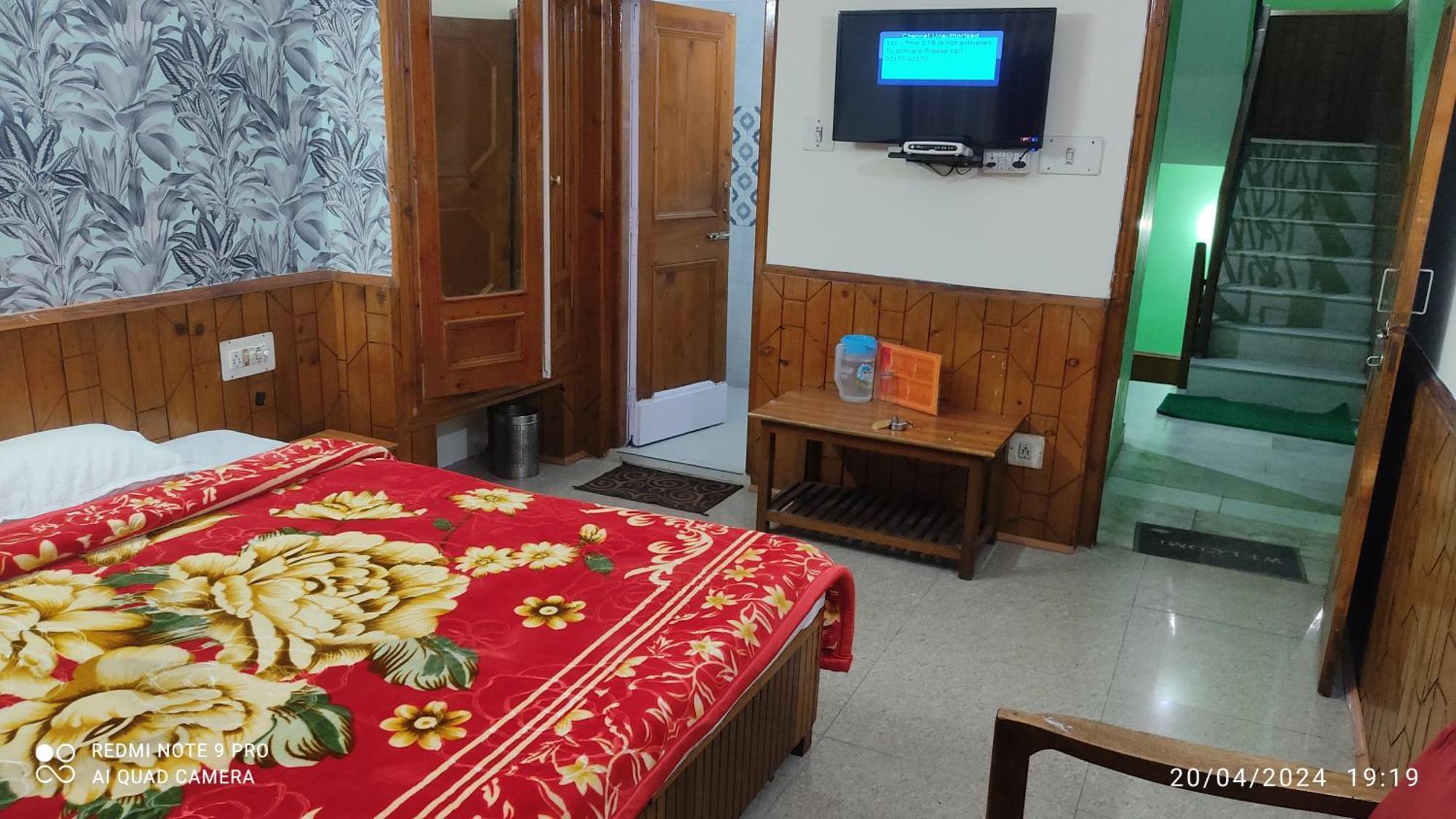 Hotel Unique Manali (Himachal Pradesh)